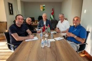 Встреча в полномочном представительстве Республики Абхазия в Турции по вопросам проведения летнего лагеря 