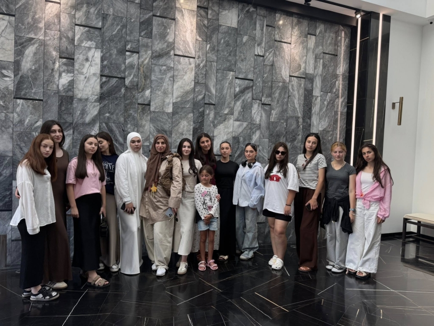 Центр языковых и образовательных инноваций «Аӡыхь» организовал для участников летнего лагеря открытый урок по абхазскому языку с применением игровых методик