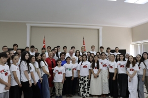 Аҧсны Аҳәынҭқарра Ахада Бадра Гәынба идикылеит Нхыҵ-Кавказынтәи Аҧсны ҧсшьара иаан иҟоу аҿартә лагер &quot;Ахьышьҭрахь&quot; алахәцәа